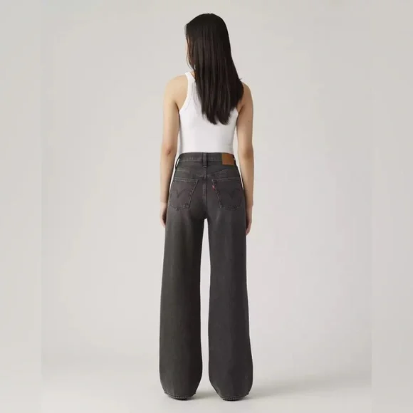 Levis Ribcage Jeans - Picture 2 of 7